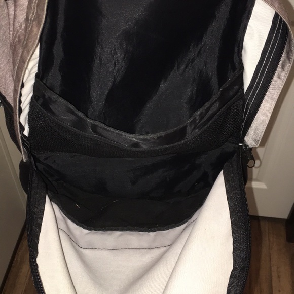 Pink  backpack - Picture 4 of 7